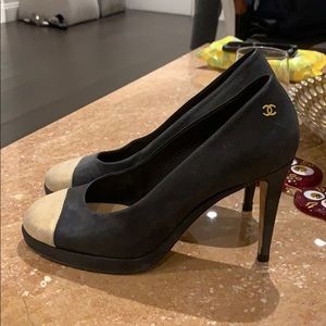 Chanel Pumps